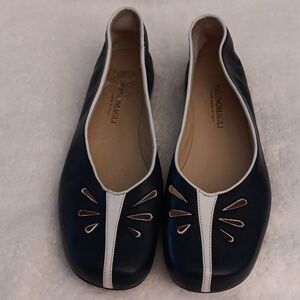 BRUNO MAGLI Blue and White Leather Flats. SIZE 1O (NWOT)